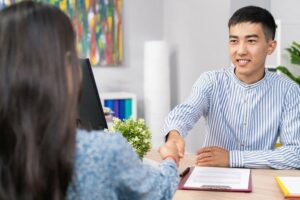 10 Positive Feedback Examples Your Employees Need to Hear